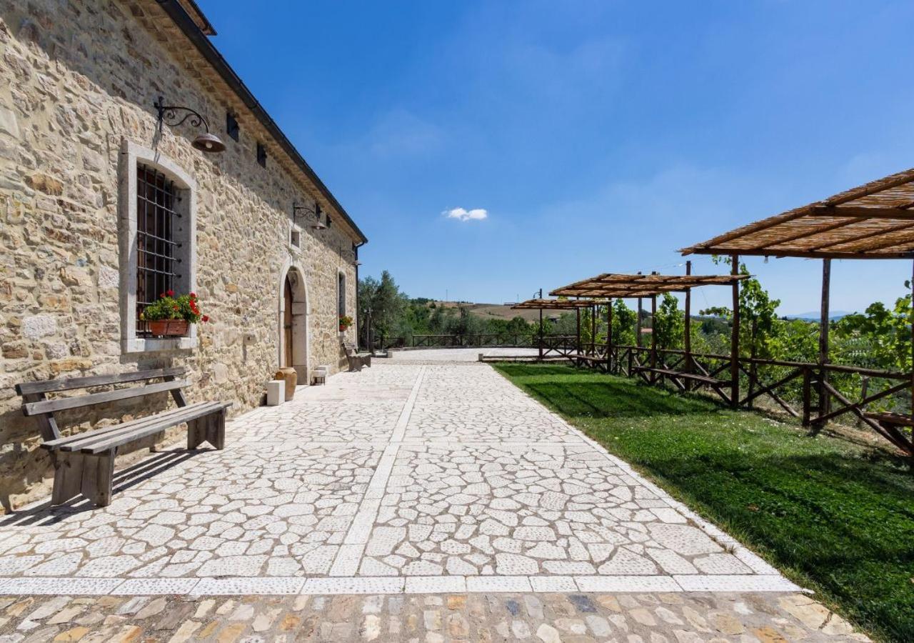 Agriturismo Torre Gialluise Gesualdo 外观 照片