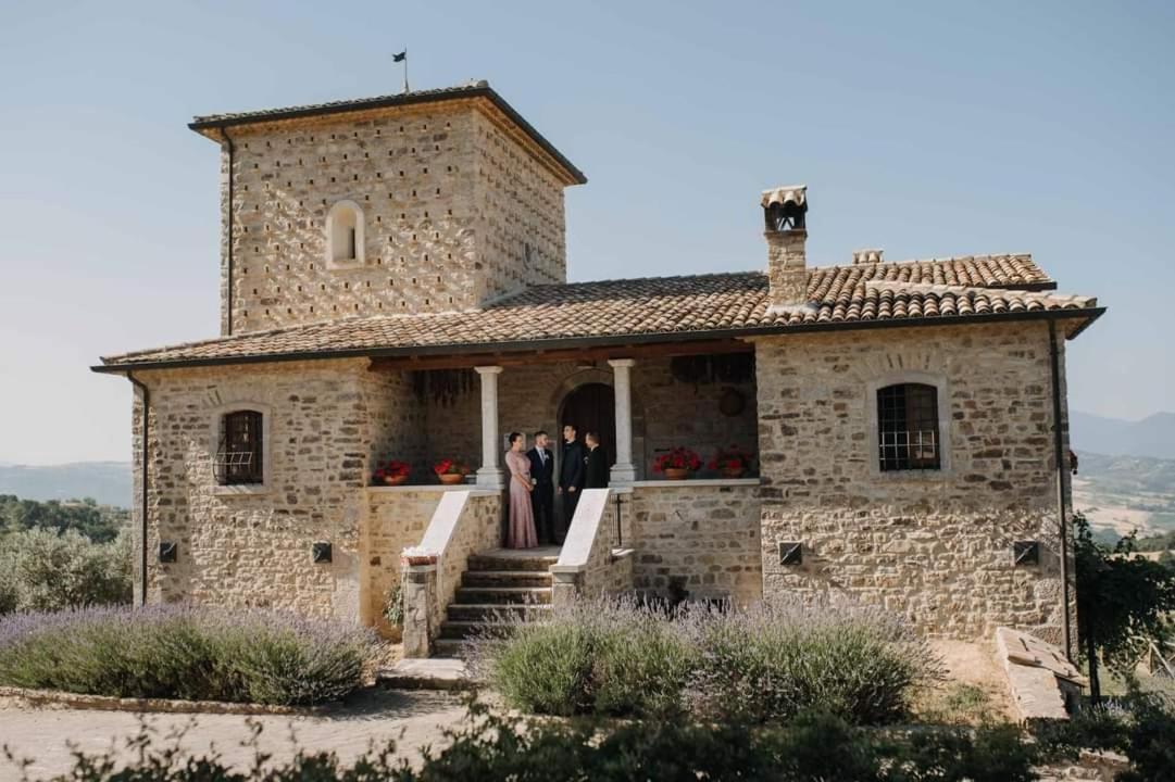 Agriturismo Torre Gialluise Gesualdo 外观 照片
