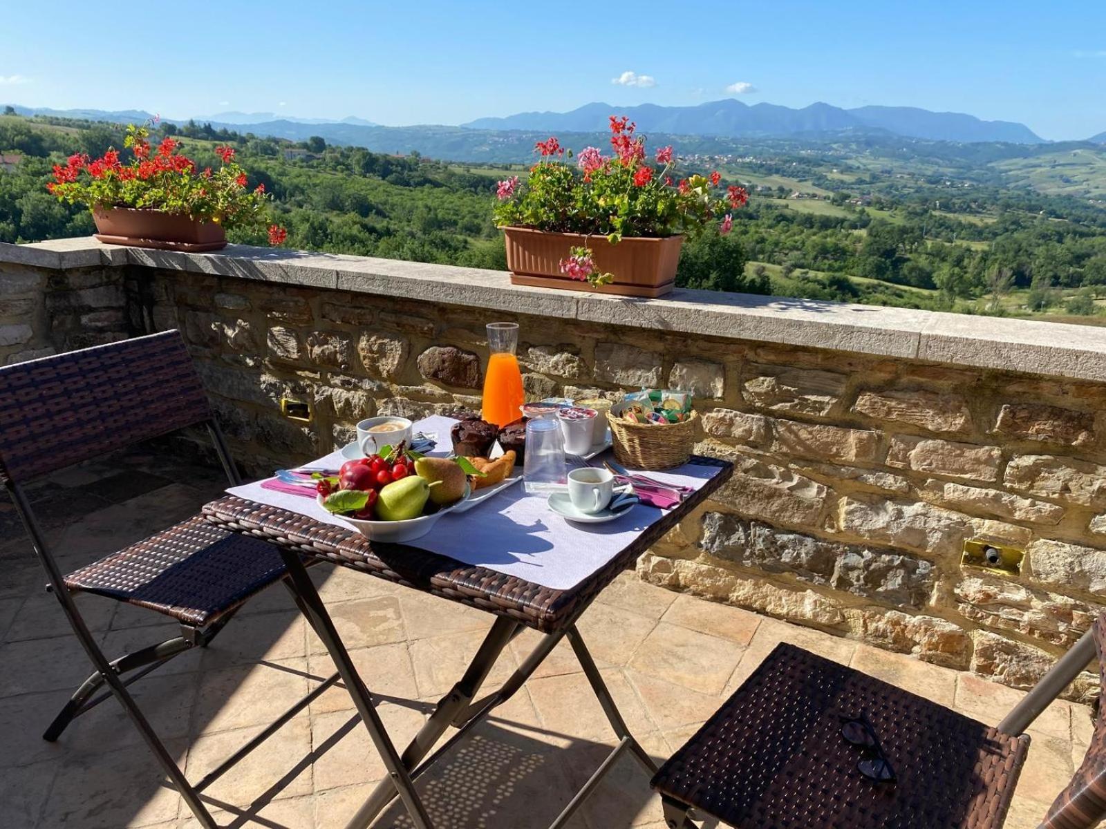 Agriturismo Torre Gialluise Gesualdo 外观 照片